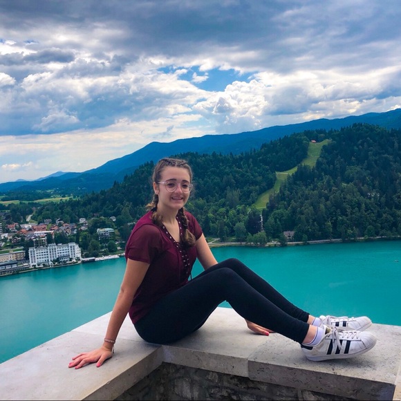 Meet the Posher - Picture 2 of 3